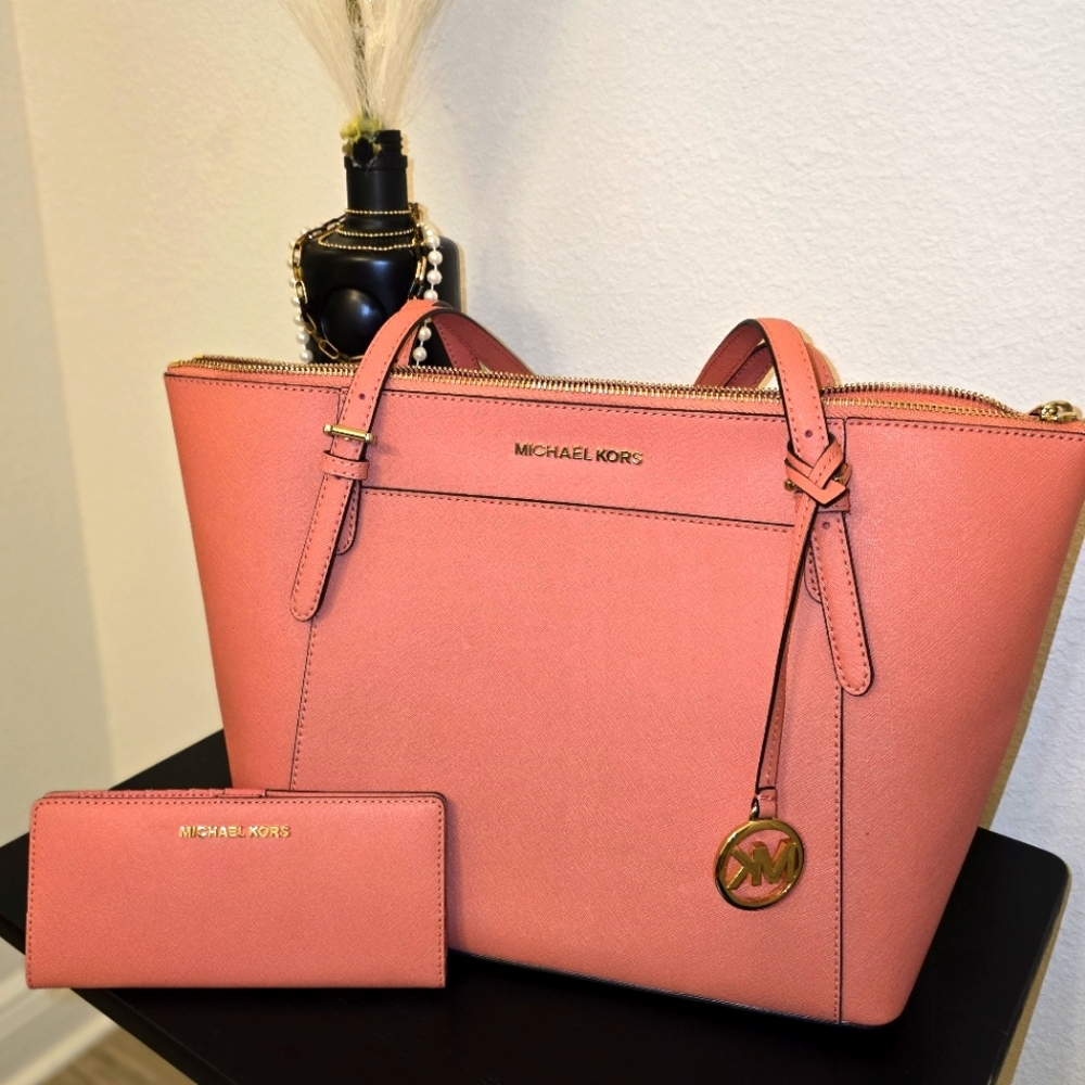 Michael Kors Ciara Large Top Zip Tote Leather Bag and Wallet Grapefruit